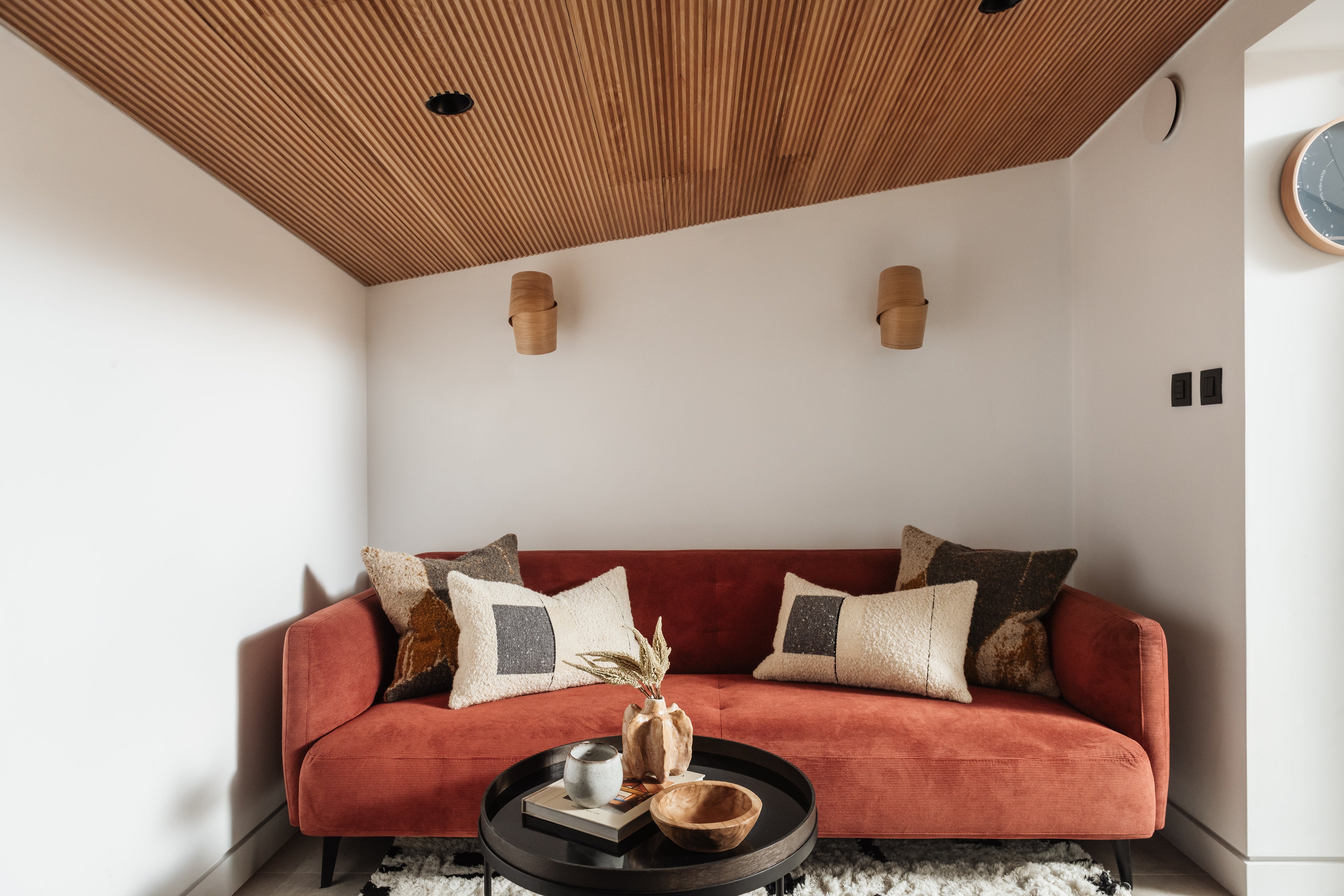 600 x 2400mm Oak Linear Fluted Wall Panel - 2 Panels Per Pack