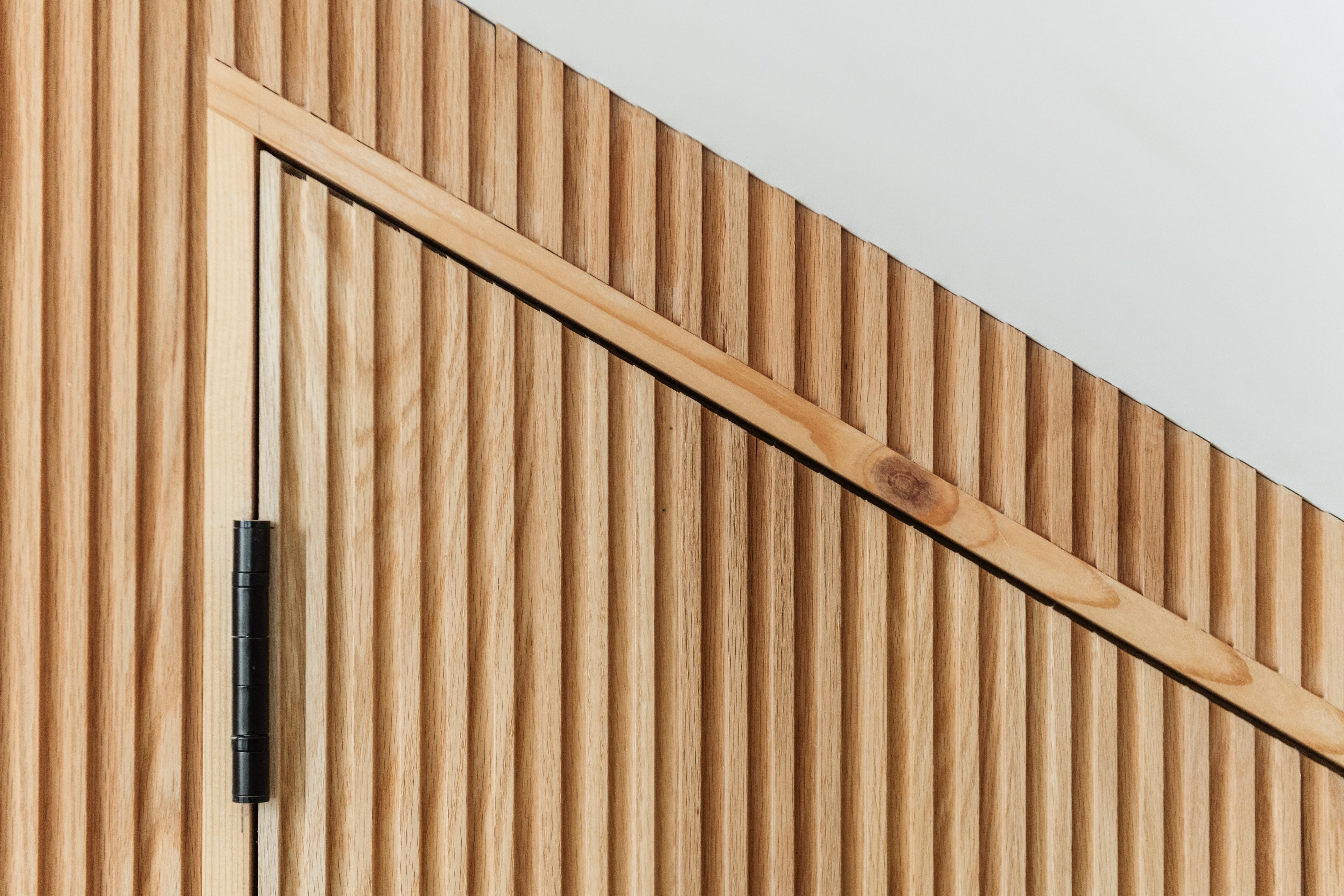 600 x 2400mm Oak Linear Fluted Wall Panel - 2 Panels Per Pack